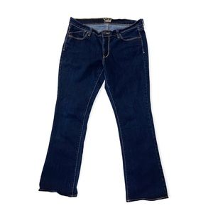 Old navy woman’s flirt jeans